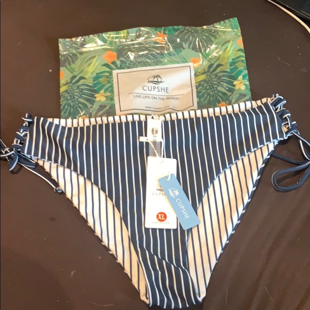 Reversible high wasted swim bottoms